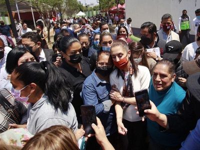 En acto oficial y de cara a la consulta de revocación, Sheinbaum destaca los apoyos que da AMLO