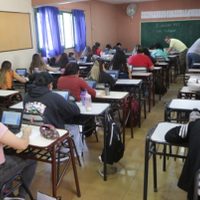 La escasez de graduados terciarios ya golpea al mercado laboral