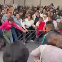Reportan enfrentamientos en audiencia pública de Clara Brugada (Video)