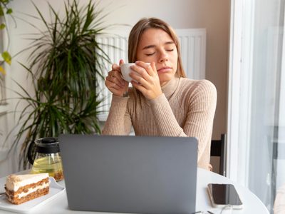 El café no da energía, solo engaña al cerebro