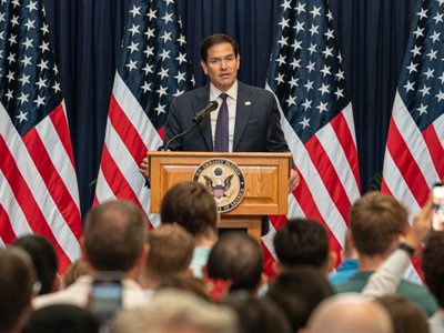 Marco Rubio ofrece trabajar con México contra el tráfico de armas