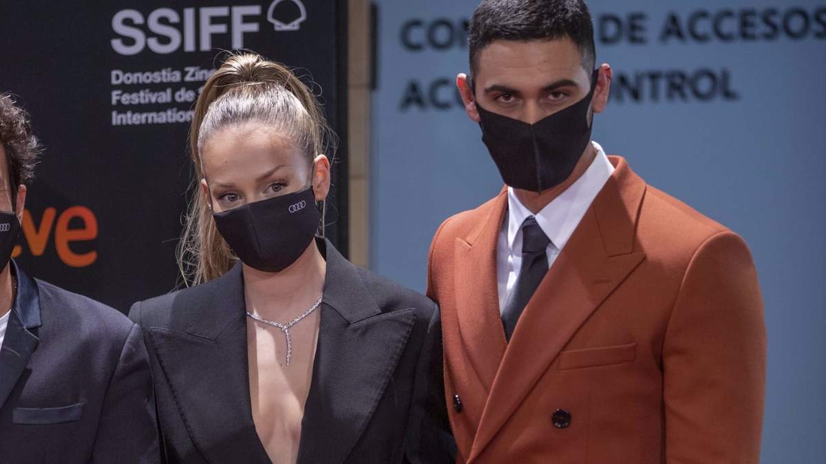 Ester Expósito y Alejandro Speitzer. Fuente: (Instagram)