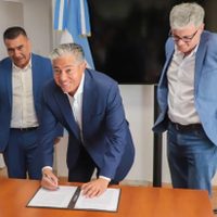 Neuquén, Cutral Co y Plaza Huincul sellaron un acuerdo para saldar deudas eléctricas