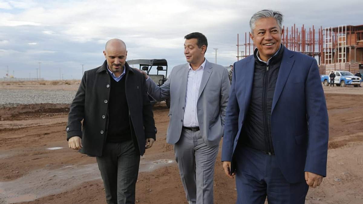 YPF comenzará a abastecer a la localidad con mayor cantidad de moléculas de gas. Fuente: (Neuquén Informa).