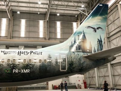 Harry Potter cambia la Nimbus 2000 por un avión; esta es su ruta