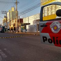 Rehenes en capós, drones y explosivos: así fue el asalto que aterrorizó a una ciudad de Brasil