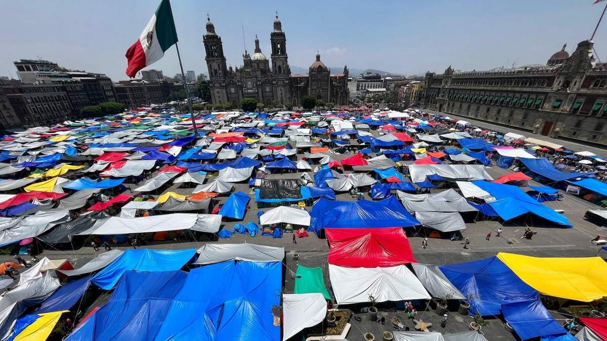 El plantón de la CNTE en el Zócalo