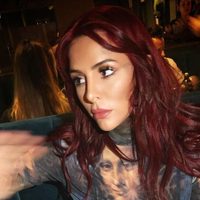 Cande Tinelli fue cuestionada por una seguidora y ella le tapó la boca ¡Indignada es poco!