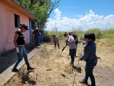 En La Bartolina no hay el debido resguardo: buscadoras; encuentran comida y botes de cerveza