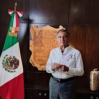 Respeta Américo derechos y prestaciones de maestros; los llama al diálogo