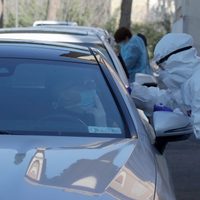 Reacción tardía de Italia ante el covid-19 cobra la vida de médicos
