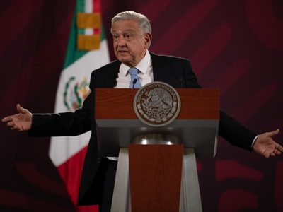 AMLO buscará mediar crisis migratoria con cancilleres de 10 países