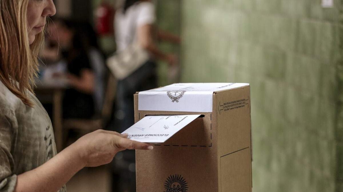 Elecciones primarias, abiertas, simultáneas y obligatorias. Fuente: (Twitter)