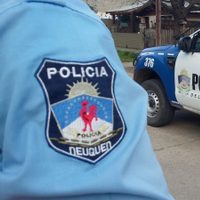 Allanamientos en Centenario, objetos secuestrados y una mujer demorada