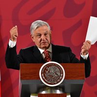 AMLO se dice optimista tras el 'lunes negro”