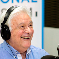 A sus 85 años y alejado de su pasión, así está hoy Héctor Larrea, ícono de la radio en Argentina