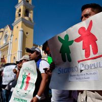 Acusan que funcionarios poblanos desplazan a los veracruzanos en el Seguro Popular
