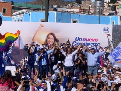 Sin militancia de PRI y PRD, la panista Libia Dennise García arranca su precampaña en Guanajuato