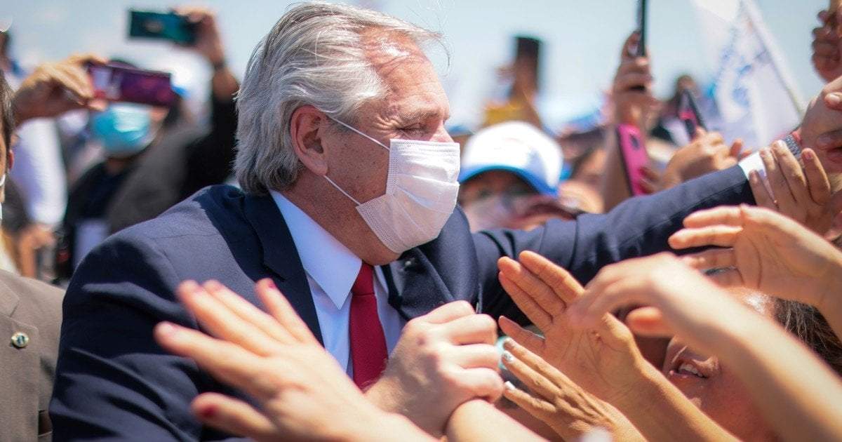 Alberto Fernández arribó en Comodoro Rivadavia. Fuente: (Twitter)