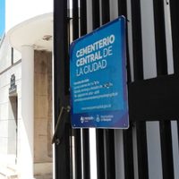 Neuquén Capital: los vecinos denuncian que el humo del crematorio entra a las casas