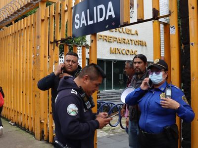 Anuncian paros y suspensión de clases presenciales en planteles de la UNAM por amenazas