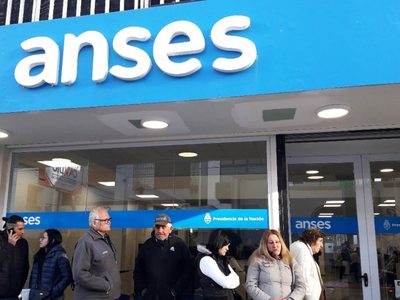 ANSES: este viernes cobran la jubilación, el IFE y las Asignaciones los siguientes DNI