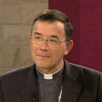 Obispo francés renuncia por 'conductas inapropiadas” con dos jóvenes