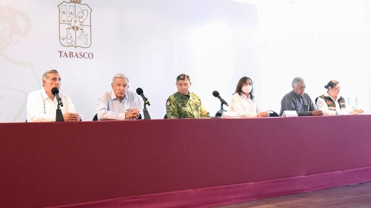 La conferencia de prensa del presidente, el gobernador de Tabasco y el director de la CFE
