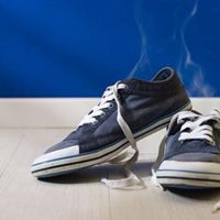El secreto para eliminar el mal olor de tus zapatillas en minutos y sin lavarlas