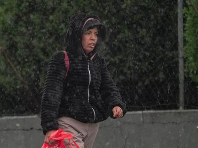 Lluvias fuertes con granizo y descargas eléctricas afectarán el martes a estas entidades