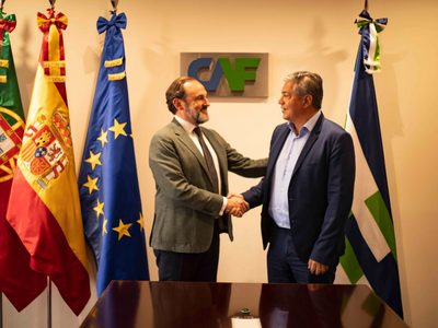 Figueroa se reunió con directivos de CAF en Madrid para tratar temas de interés para la provincia