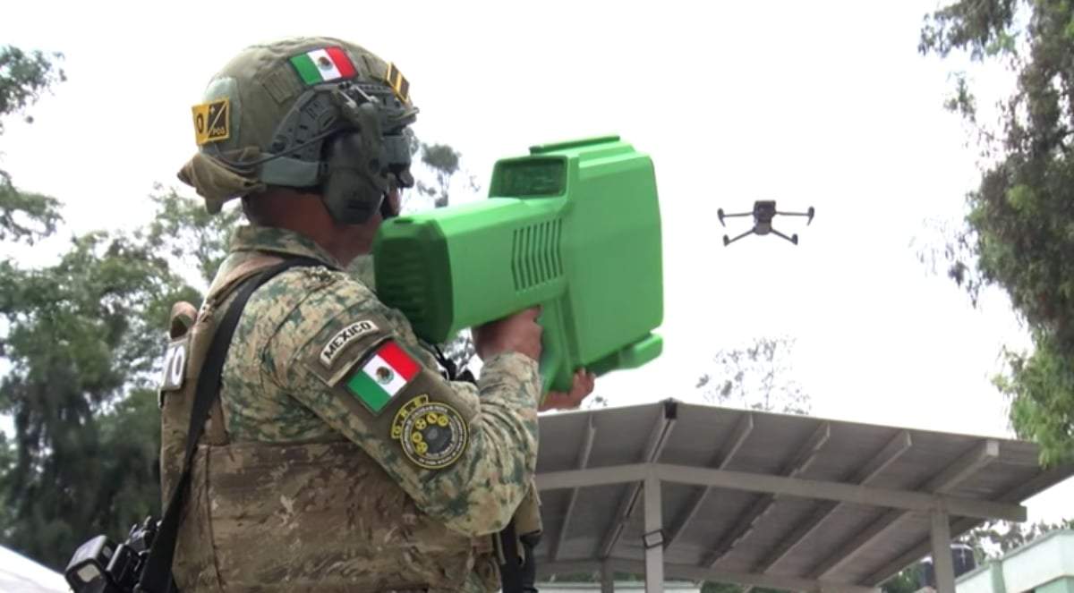 Un arma antidrones de la Sedena