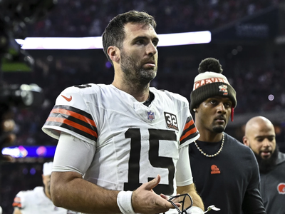Joe Flacco regresa a los Cleveland Browns con un contrato de un año