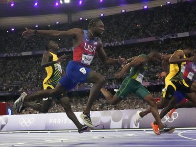 Noah Lyles, campeón de los 100 metros olímpicos por cinco milésimas de segundo (Video)