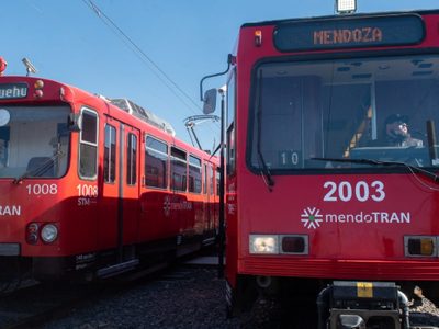 Cuánto costó traer las nuevas duplas del Metrotranvía