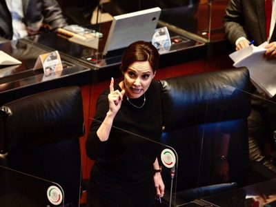 "Creyó que iba a ser cómplice y servil": así respondió Lilly Téllez a López Obrador