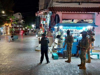 La Quinta Avenida de Playa del Carmen, de joya turística a trampa mortal (Video)