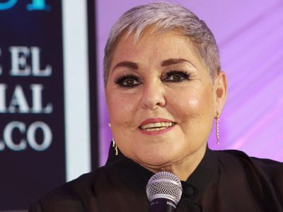 Lupita D'Alesio acusa al presidente de Radio Fórmula por el robo de sus canciones