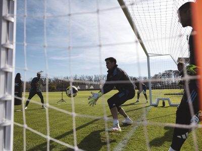 Los 11 que Scaloni parará frente a Chile: dudas y confirmados