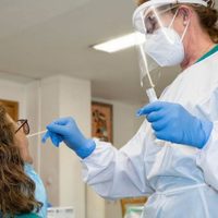 Coronavirus: en la capital la positividad bajo un 10%