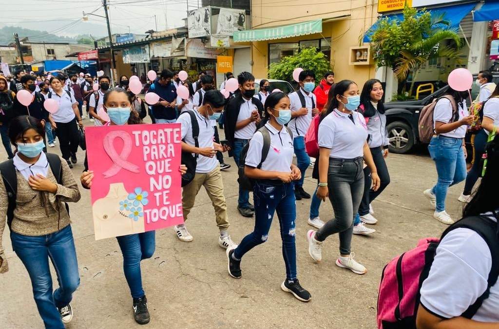Marcha por el cáncer de mama en Tuxtepec, Oaxaca