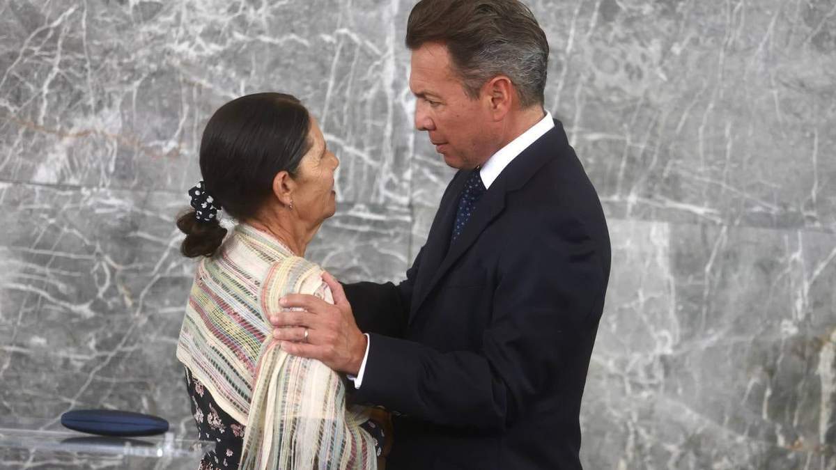 Pablo Lemus, gobernador de Jalisco, ofrece una disculpa pública a Natividad Guerrero, por las omisiones del gobierno en el caso de su hija desaparecida