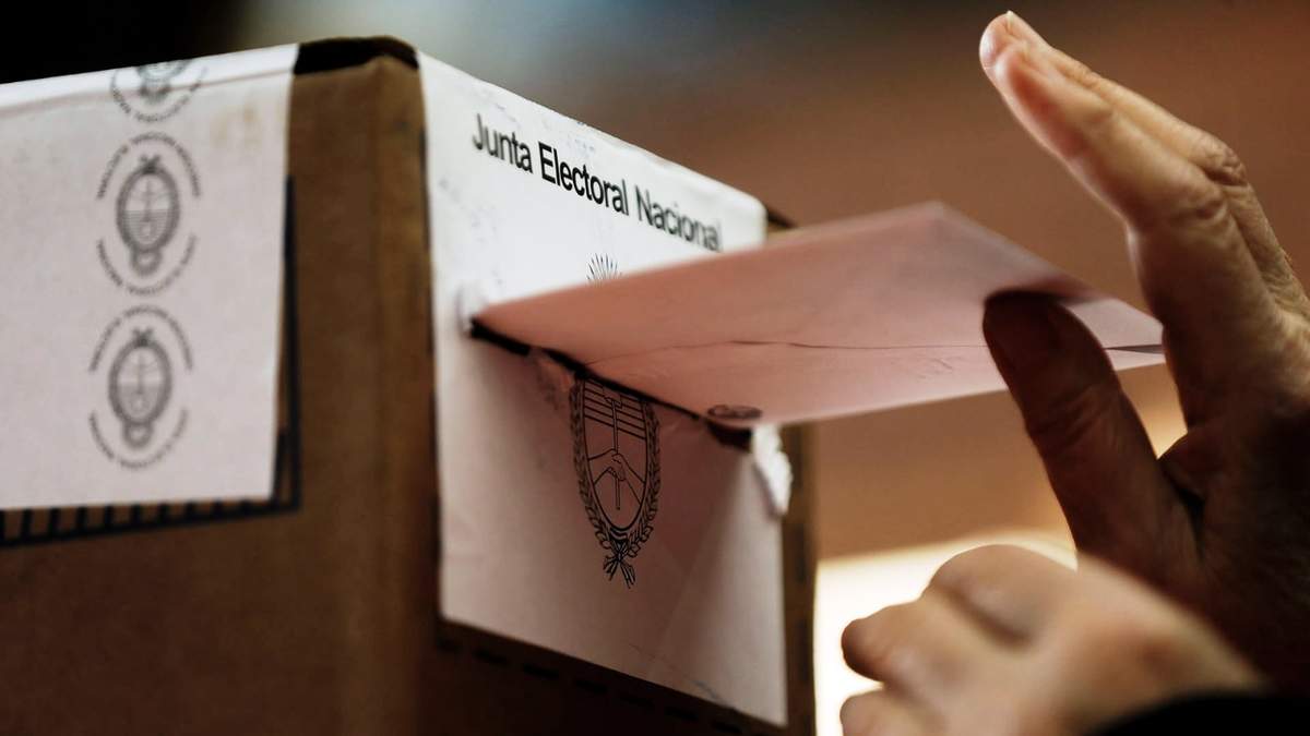 Urna de votación. Fuente: (Twitter)