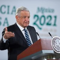 Médicos privados serán vacunados conforme al plan nacional: AMLO