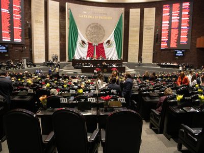 SHCP prevé un tipo de cambio nominal de 19.7 pesos por dólar en 2026