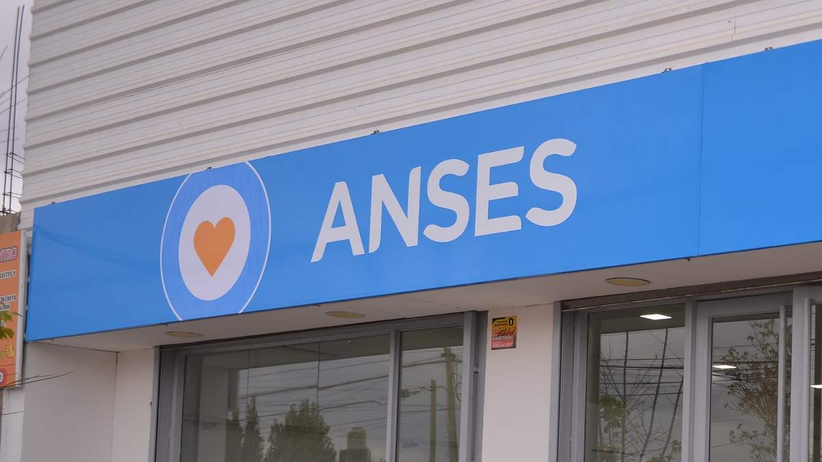 La ANSES se encarga del pago de las prestaciones sociales. Fuente: (X)