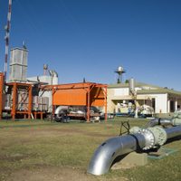 Un derrame de petróleo causado por una falla en un oleoducto alarma a Río Negro