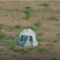 Jeff Bezos cumple el sueño de alcanzar el espacio con su propio cohete (Video)