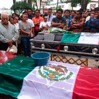'¡Asesinos!”, gritan miles de oaxaqueños durante ‘marcha de la indignación’