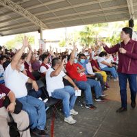 Mario Delgado asegura que "propaganda negra" contra AMLO, "ni una pluma le quita al gallo"